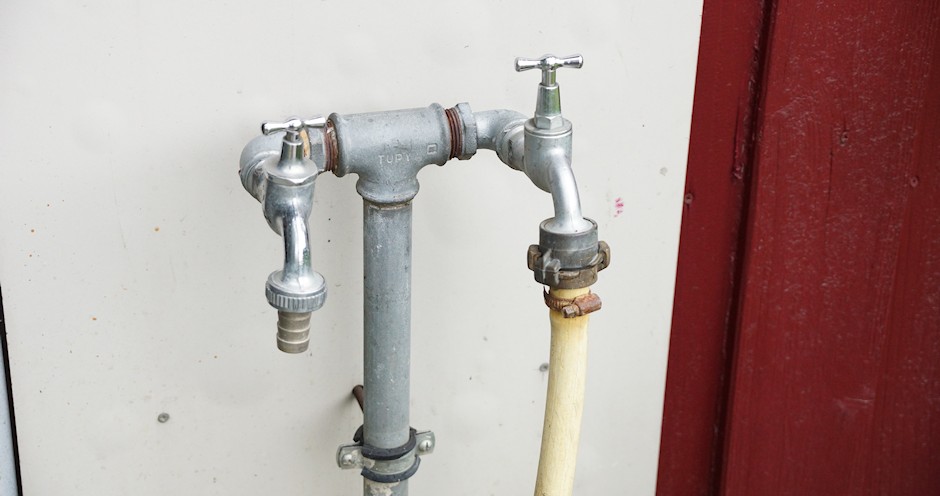 Wasseranschluss außen Hauswasserwerk