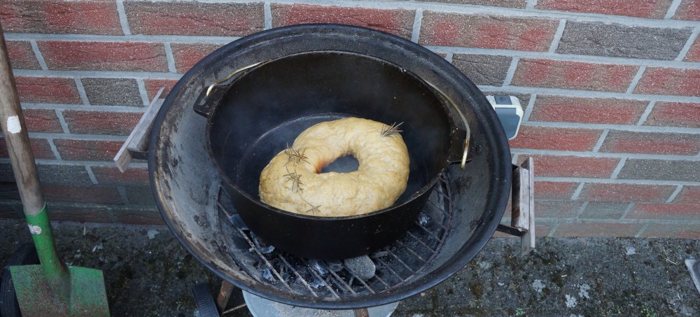 Brot im Dutch Oven gebacken