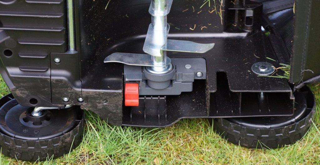 ALKO Akku Vertikutierer SF 4036 Test › Das Gartenmagazin