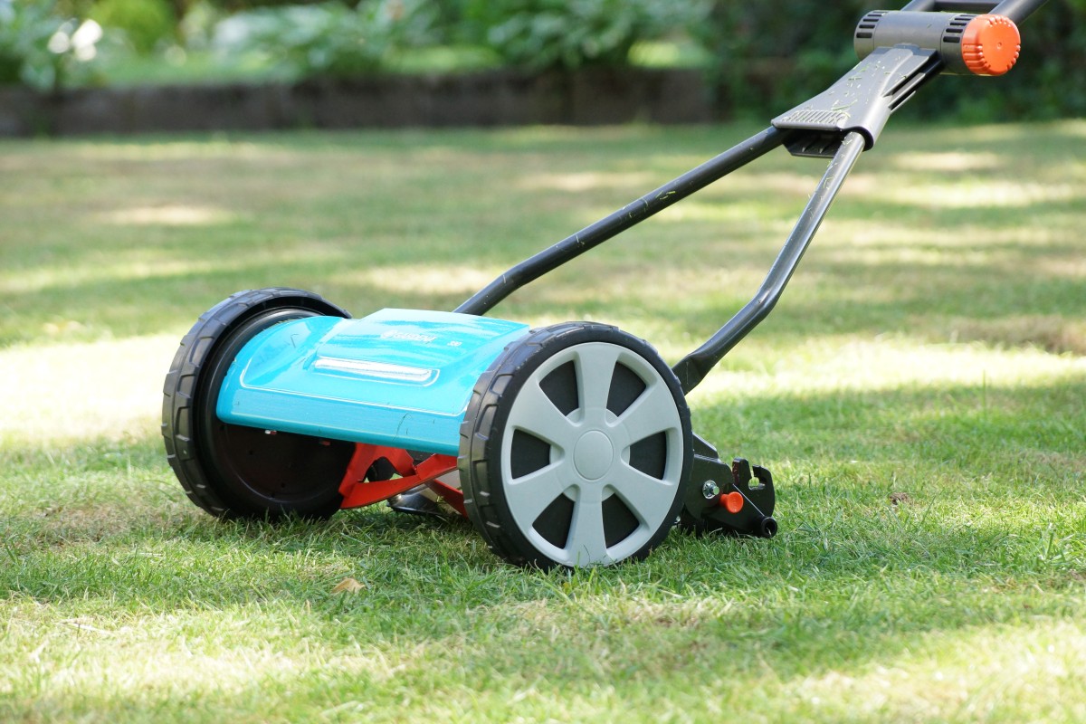 Gardena Classic Spindelm her 330 Test Das Gartenmagazin Gardena Classic Spindelm her 330 Test Das Gartenmagazin