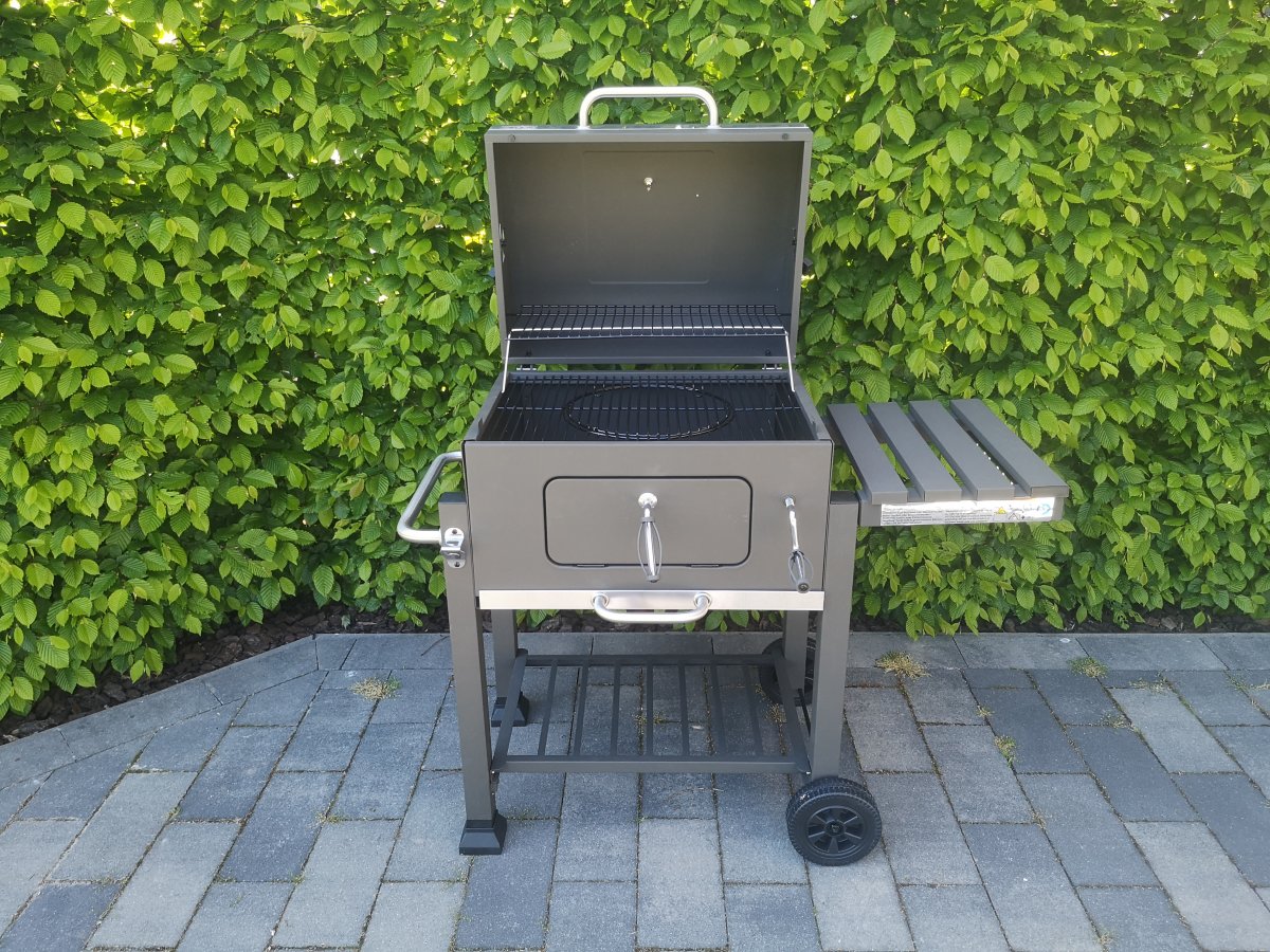 Tepro Holzkohlegrill Toronto im Rollen mit Grillwagen Test 