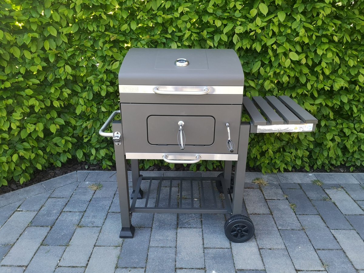 Holzkohlegrill Toronto im Test