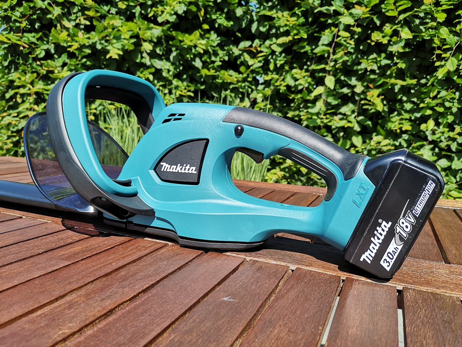 Makita Akku Heckenschere DUH523Z Praxistest - 18 Volt